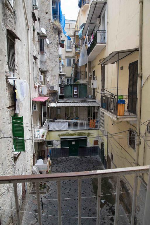 شقة Carol House نابولي المظهر الخارجي الصورة
